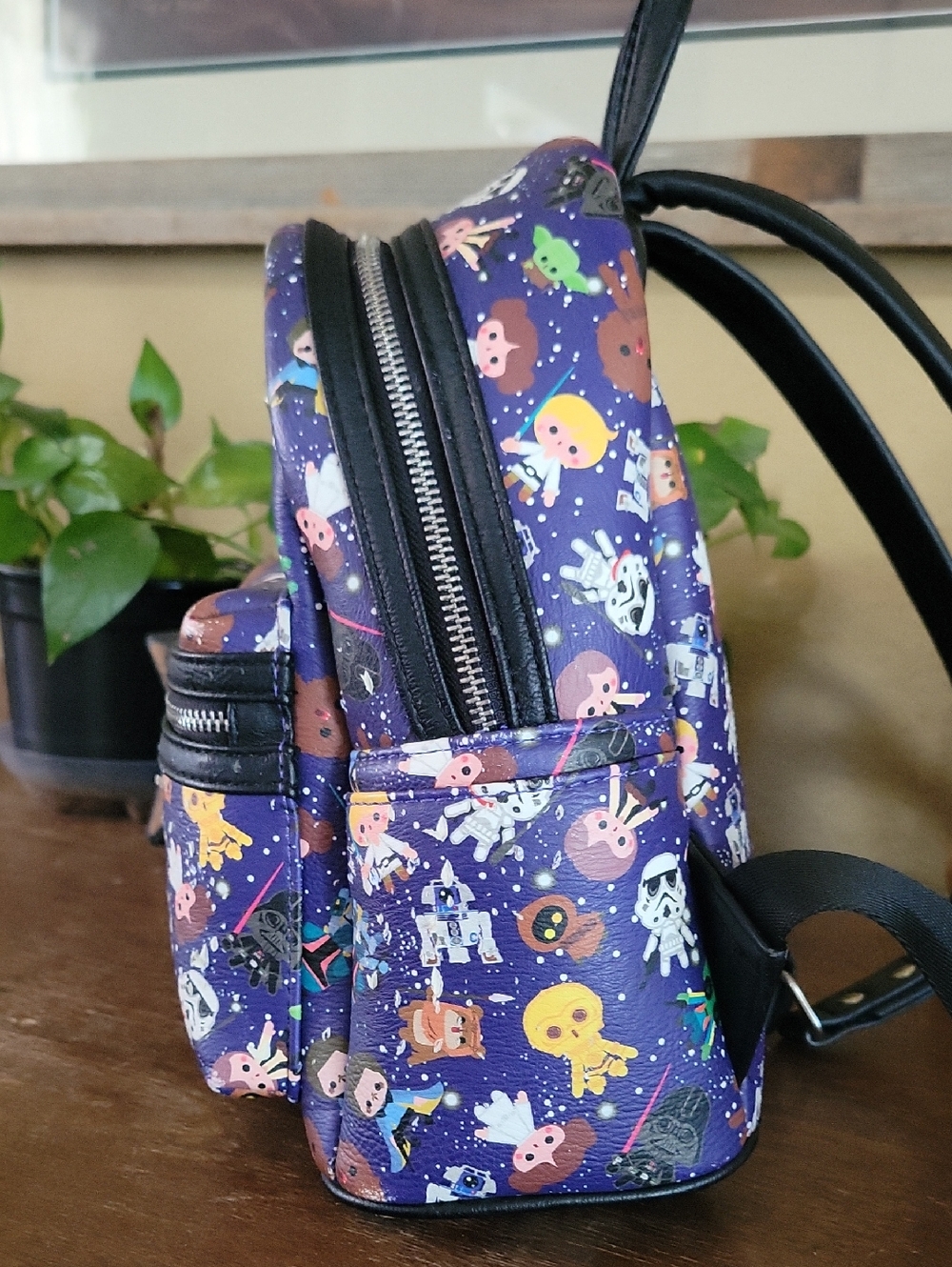 Loungefly Star Wars Mini Backpack.. - Picture 4 of 8